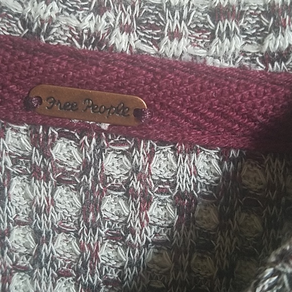 NWOT! Free People Bk Cropped Sweater Wine sz SM - Picture 7 of 7